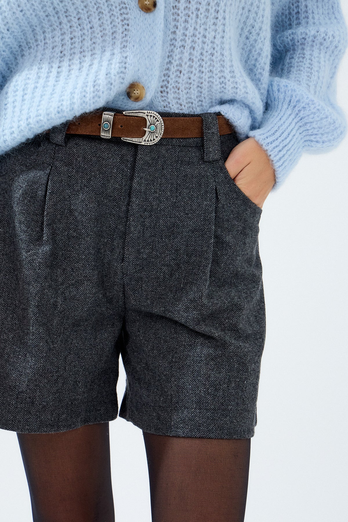 Short CAROLE
