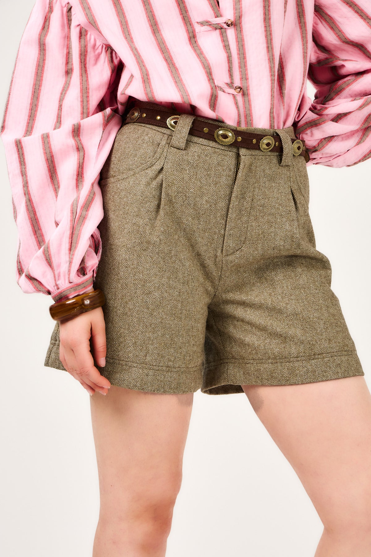 Short CAROLE