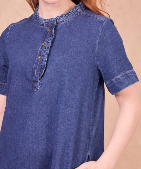 Alternative view of Robe Etienne